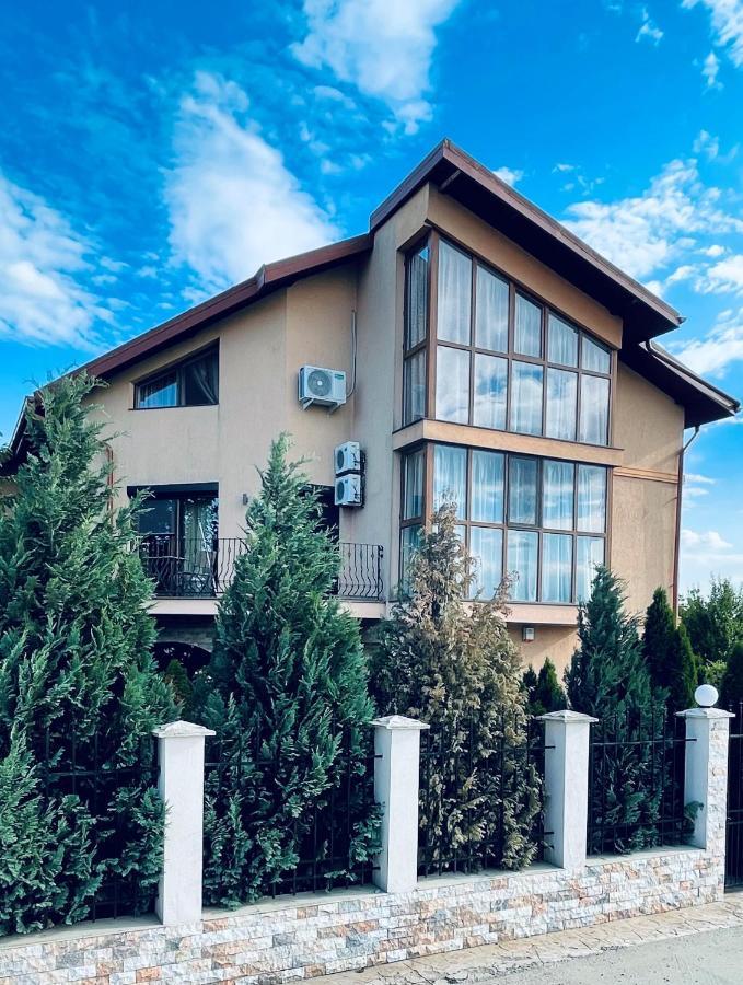 Ami Residence Bucharest Airport,Therme&Free Parking Otopeni Buitenkant foto