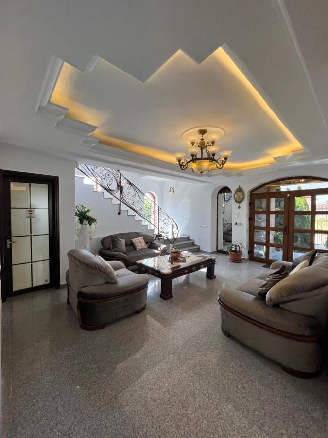 Ami Residence Bucharest Airport,Therme&Free Parking Otopeni Buitenkant foto