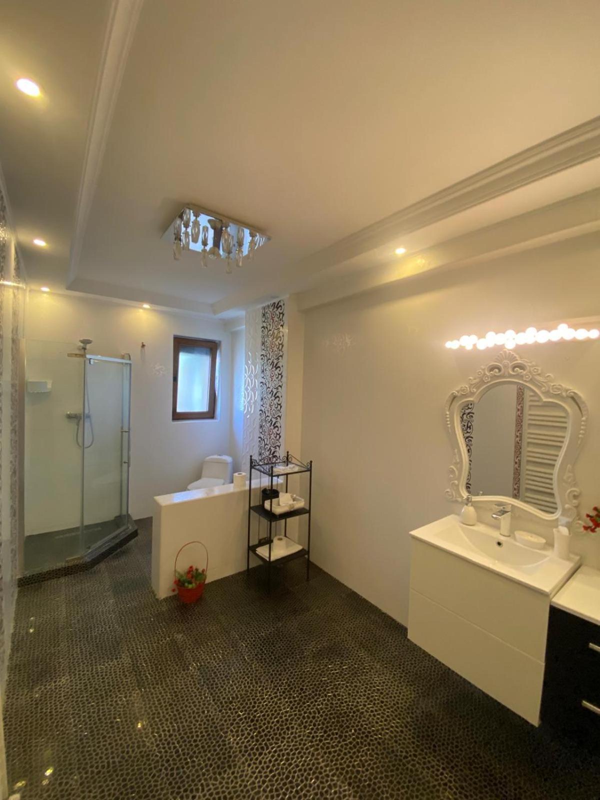 Ami Residence Bucharest Airport,Therme&Free Parking Otopeni Buitenkant foto